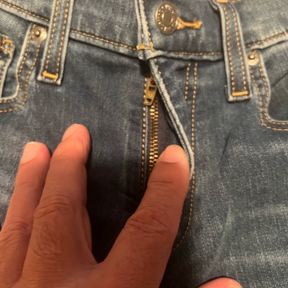 EUC DENIZEN® from Levi's® Men's 216™ Slim Fit Jeans 28/30" Inseam (A) - Picture 7 of 10